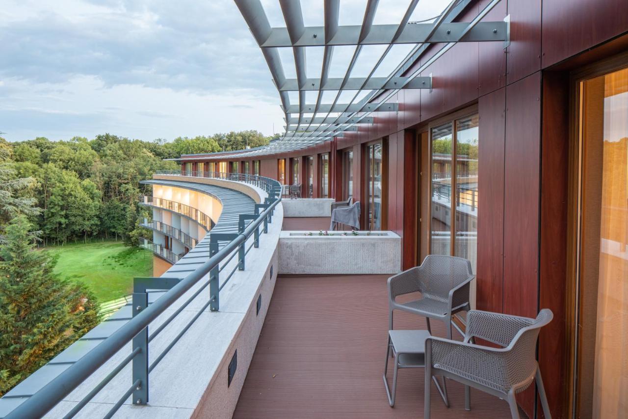 Fagus Hotel Conference & Spa Sopron Bagian luar foto