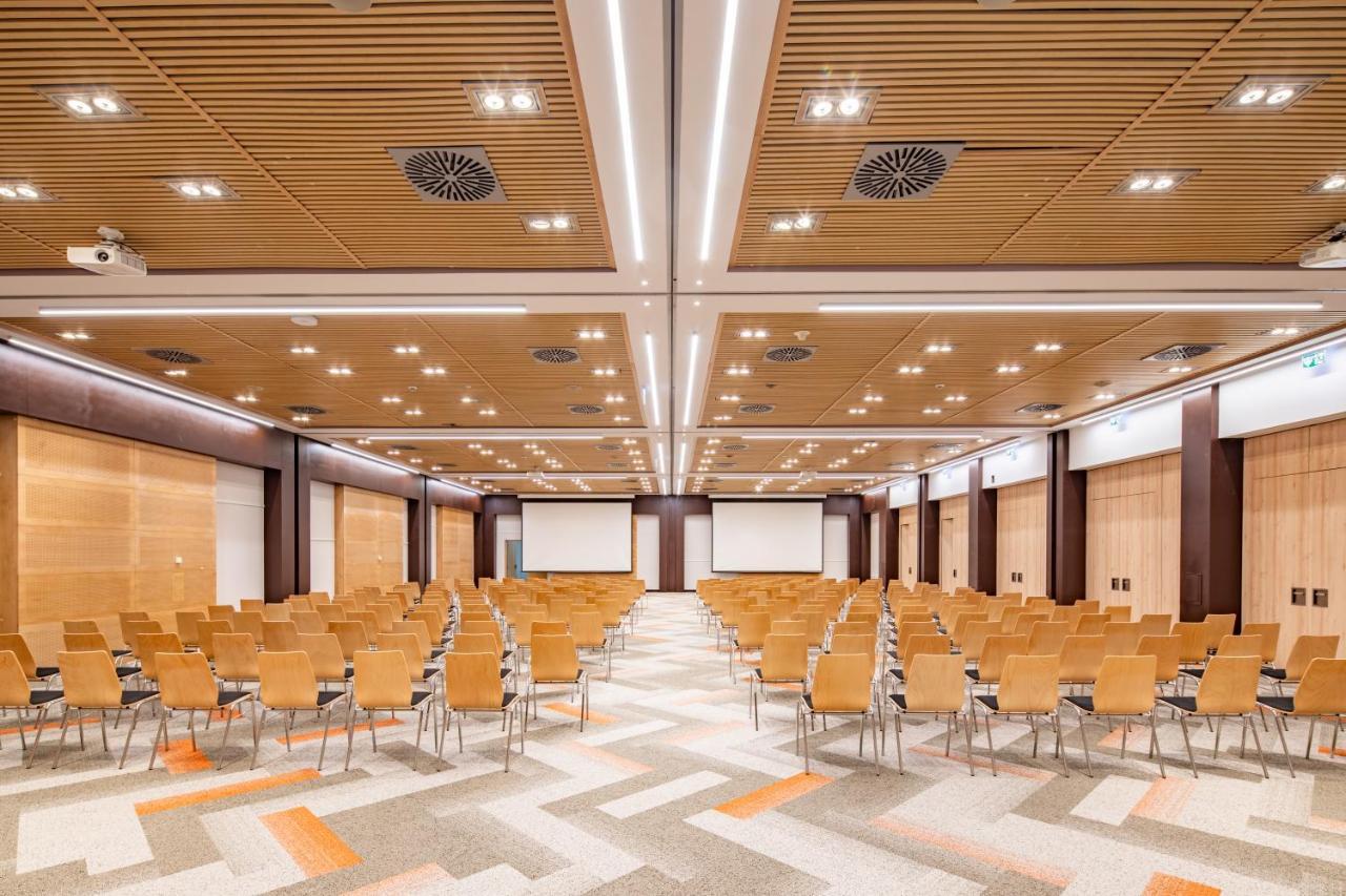 Fagus Hotel Conference & Spa Sopron Bagian luar foto