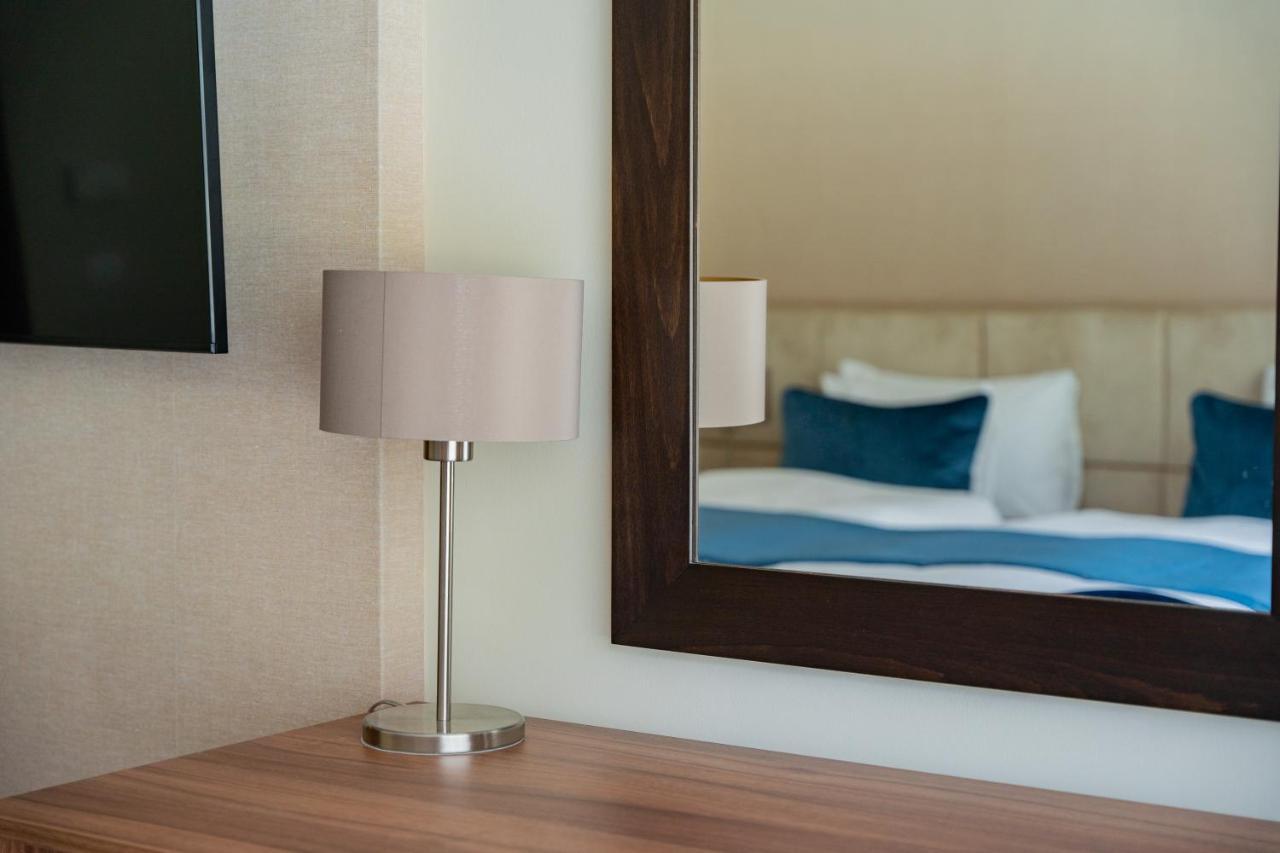 Fagus Hotel Conference & Spa Sopron Bagian luar foto